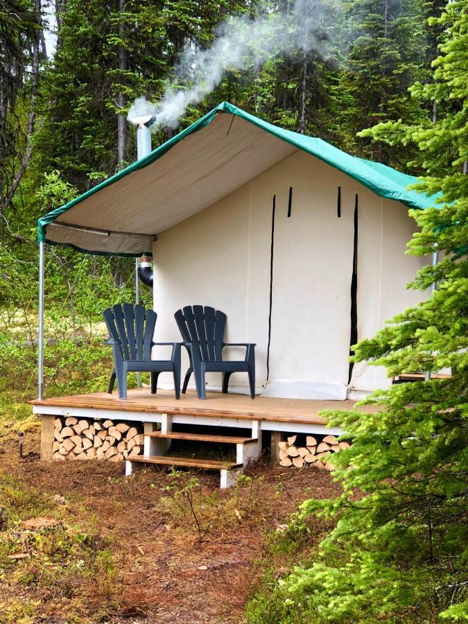 Готель Vines And Puppies Glamping Hideaway Jade City Екстер'єр фото